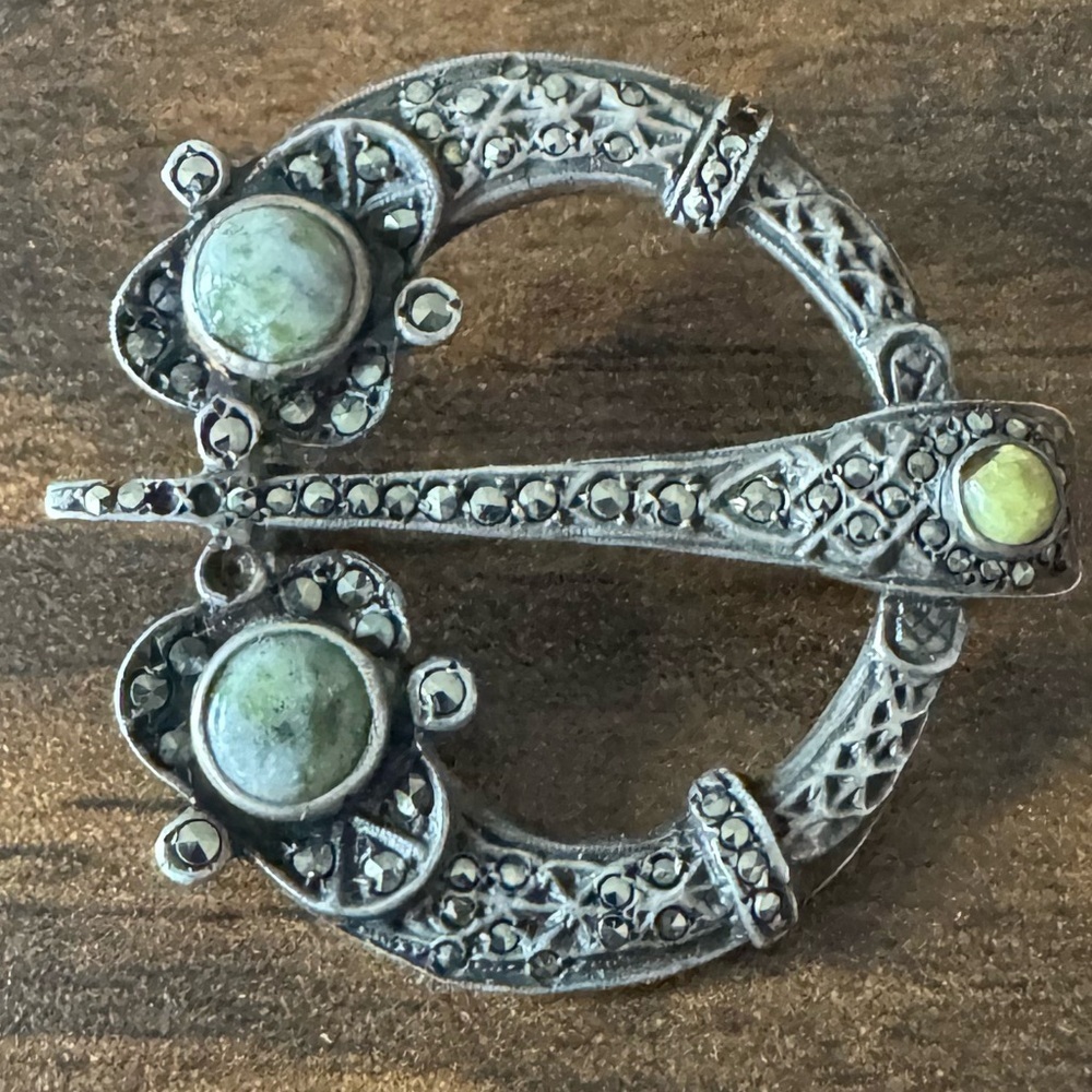 Vintage Celtic Scottish Panannular Marcasite Green Cabochon Brooch Pin - Picture 5 of 8